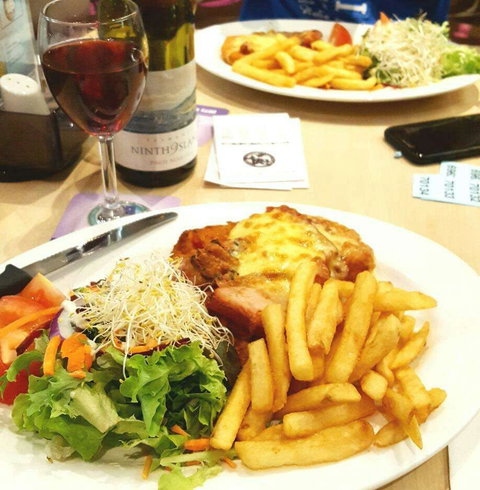 Tewantin-Noosa RSL - Northern Rivers Accommodation 0