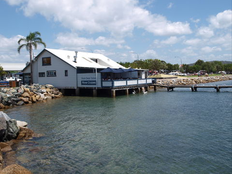 The Boatshed: Batemans Bay - Northern Rivers Accommodation 0