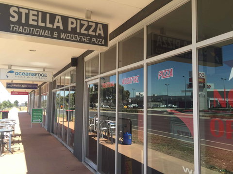 Stella Pizza - Northern Rivers Accommodation 0