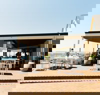 The Hill Bar and Kitchen - Northern Rivers Accommodation