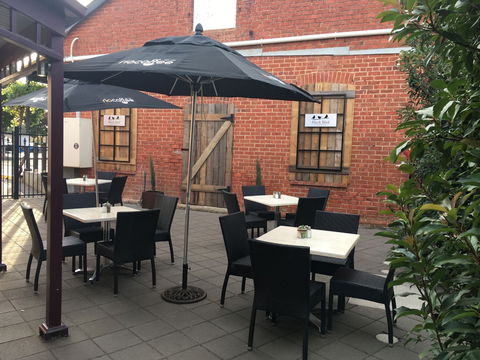 Black Bird Coffee House - Northern Rivers Accommodation 1