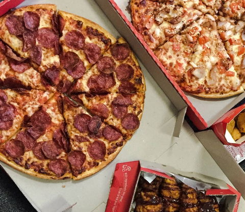 Pizza Hut - Caroline Springs - Northern Rivers Accommodation 0