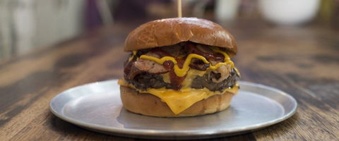 Burgerlove - Broadmeadows - Northern Rivers Accommodation 0