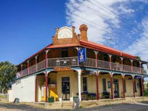 Ironbark Inn - Northern Rivers Accommodation 0