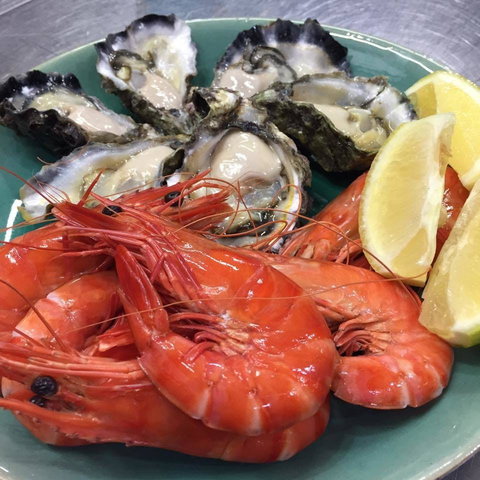 Kirribilli Seafoods - Northern Rivers Accommodation 0