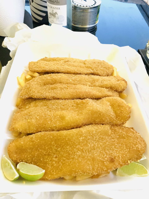 Parkinson Plaza Seafood - Northern Rivers Accommodation 0