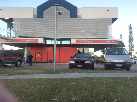 Pizza Hut - Runaway Bay - Northern Rivers Accommodation 0