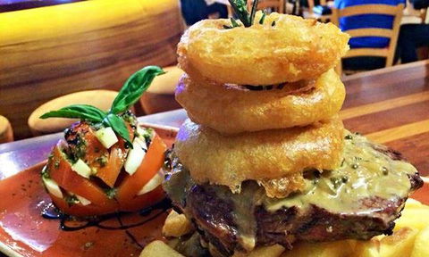 Montania Cafe Bar Restaurant - Northern Rivers Accommodation 6