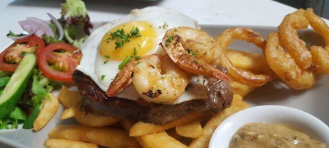 Rozzi's Italian Canteen - Northern Rivers Accommodation 1