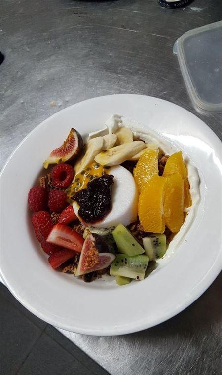 Rozzi's Italian Canteen - Northern Rivers Accommodation 8