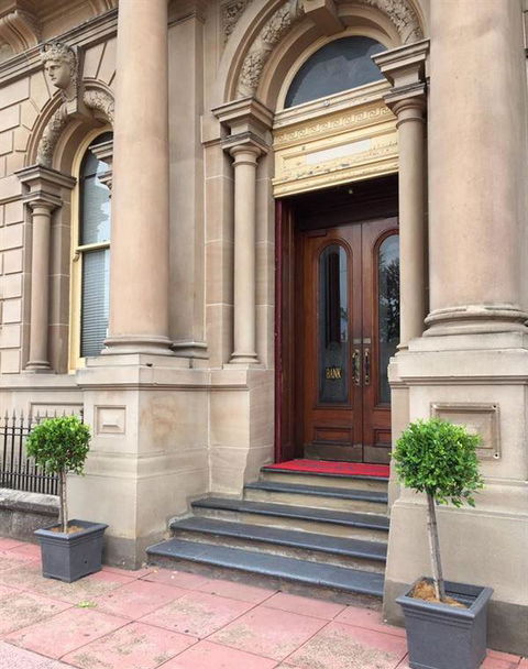Vietnamese Saigon Star - Northern Rivers Accommodation 8