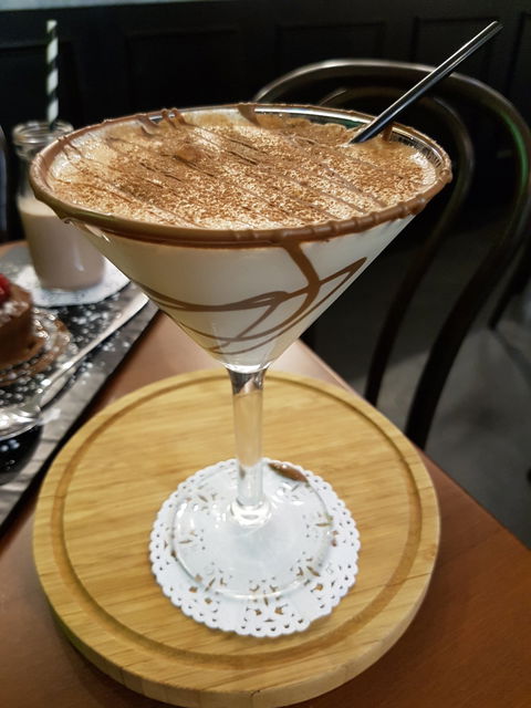 St. Louis House Of Fine Ice Cream & Dessert - Northern Rivers Accommodation 6