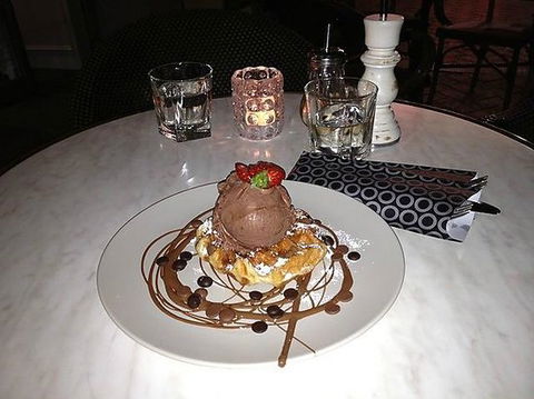 St. Louis House Of Fine Ice Cream & Dessert - Northern Rivers Accommodation 0