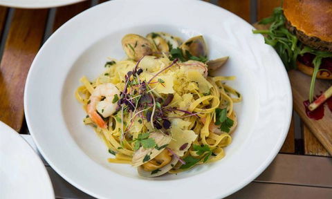 O Bar & Restaurant - Northern Rivers Accommodation 5