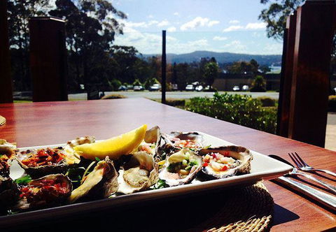 Wheelers Seafood Restaurant - Northern Rivers Accommodation 18