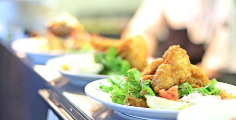 Wheelers Seafood Restaurant - Northern Rivers Accommodation 30