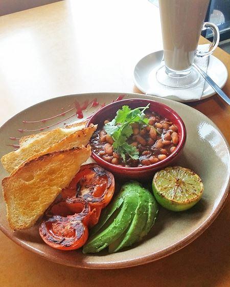 Agatha's Licensed Cafe - Northern Rivers Accommodation 10