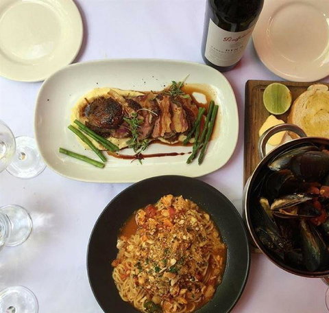 The Windsor Hotel - Northern Rivers Accommodation 26