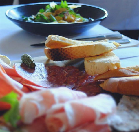 The Windsor Hotel - Northern Rivers Accommodation 32