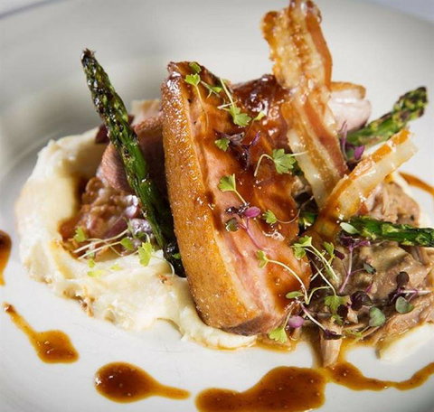 The Windsor Hotel - Northern Rivers Accommodation 43