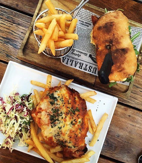 The Windsor Hotel - Northern Rivers Accommodation 6