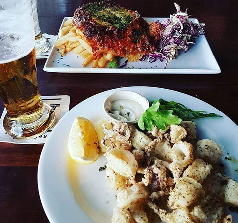 The Windsor Hotel - Northern Rivers Accommodation 8