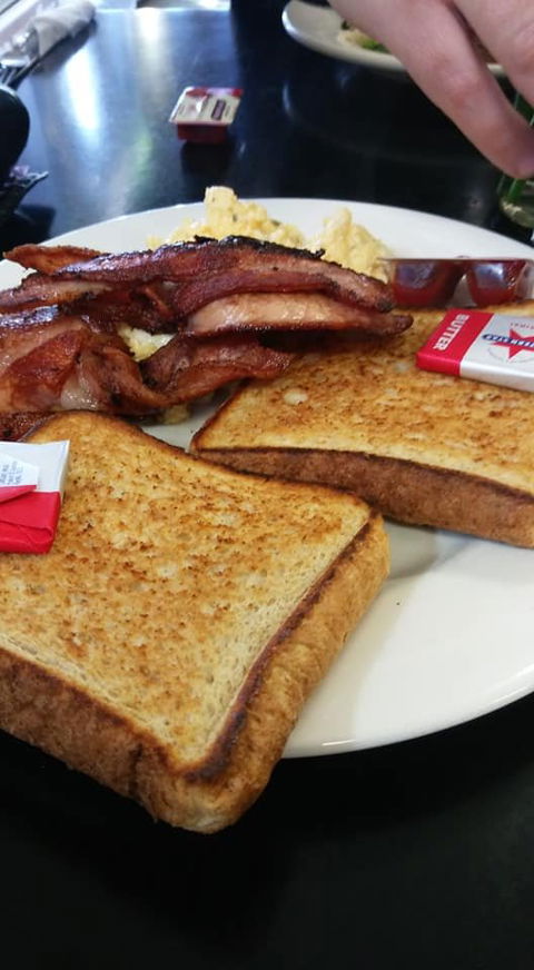 Amble Inn Snack Bar - Northern Rivers Accommodation 2