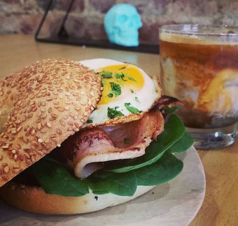 Drummer Boy Cafe - Northern Rivers Accommodation 4