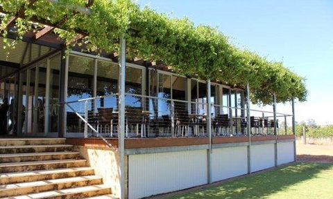 Broads Restaurant At Upper Reach Winery - Northern Rivers Accommodation 14