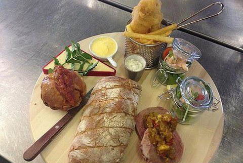 Broads Restaurant At Upper Reach Winery - Northern Rivers Accommodation 15