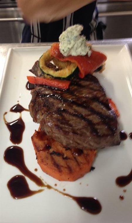 Broads Restaurant At Upper Reach Winery - Northern Rivers Accommodation 4