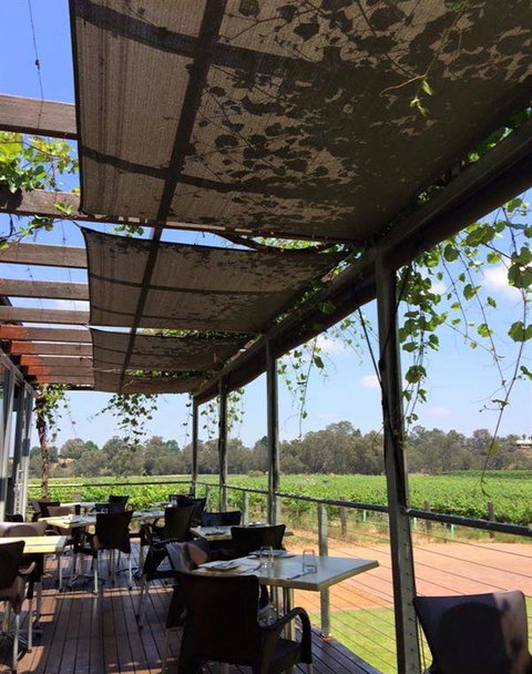 Broads Restaurant At Upper Reach Winery - Northern Rivers Accommodation 7