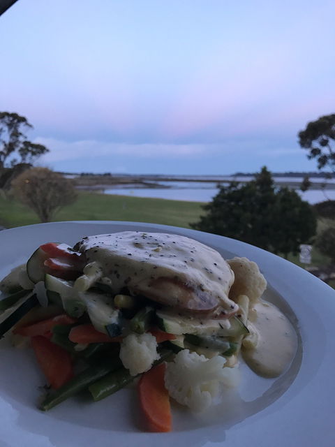 Bay Bar & Bistro - Northern Rivers Accommodation 1