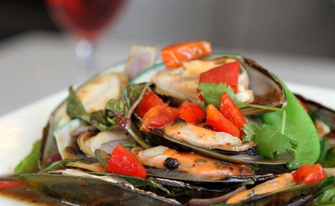 Sing's Asian Kitchen Rosalie - Northern Rivers Accommodation 11