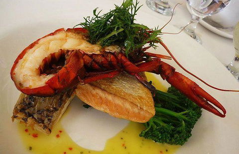 Flutes Restaurant - Northern Rivers Accommodation 5