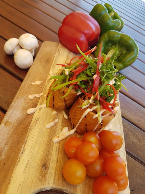 Poolside Restaurant - Northern Rivers Accommodation 5