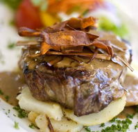 Waves Bistro at the Pier Hotel - Northern Rivers Accommodation