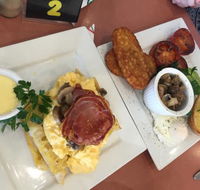 Lena's Lakeside Cafe - Northern Rivers Accommodation