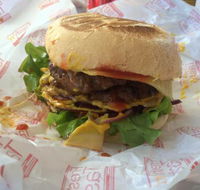 Malibu Burgers - Northern Rivers Accommodation
