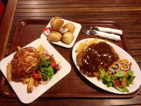 The Caves Country Pub - Northern Rivers Accommodation 1