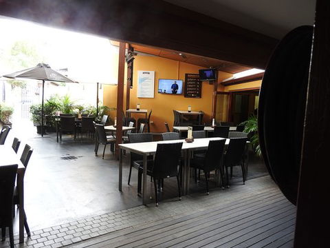 Yandina Hotel - Northern Rivers Accommodation 5