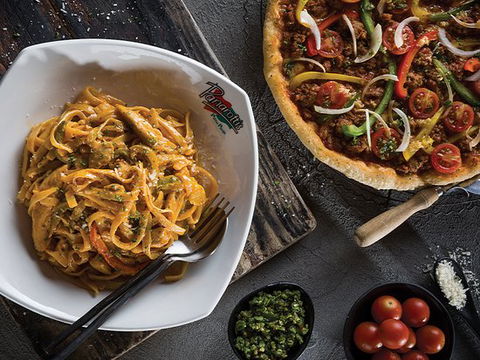 Panarottis Tuggerah - Northern Rivers Accommodation 0