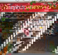 Family Curry Hub - Northern Rivers Accommodation