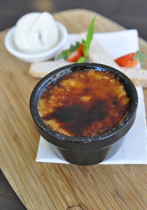 Firehouse Restaurant - Northern Rivers Accommodation 11