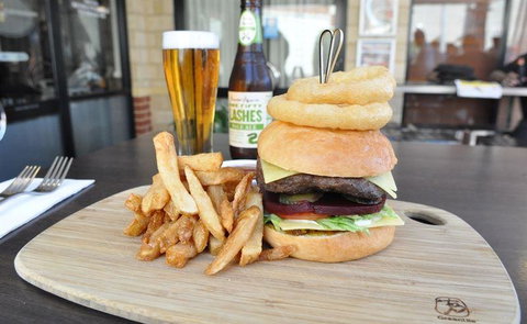 Firehouse Restaurant - Northern Rivers Accommodation 21