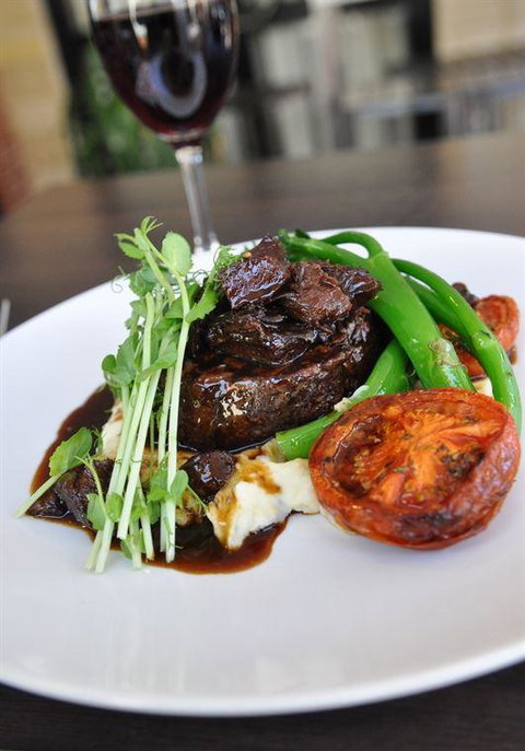 Firehouse Restaurant - Northern Rivers Accommodation 8