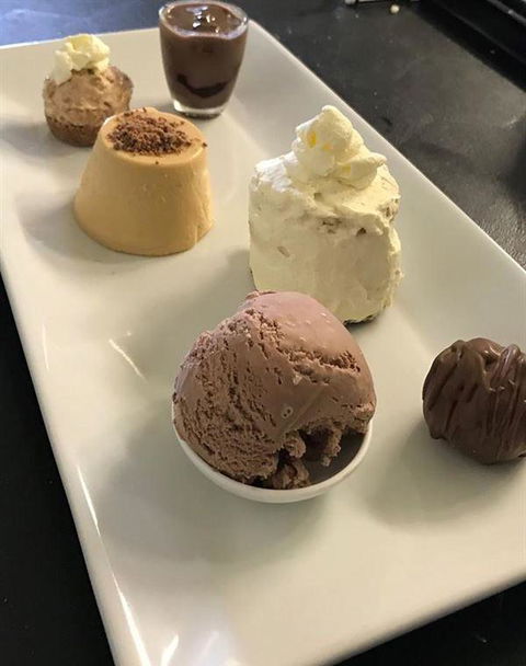 Dish Restaurant - Northern Rivers Accommodation 9