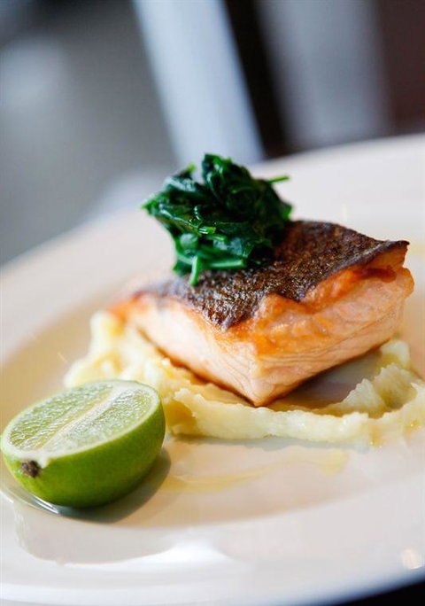 Renzo's Bar Cafe Italiano - Northern Rivers Accommodation 9