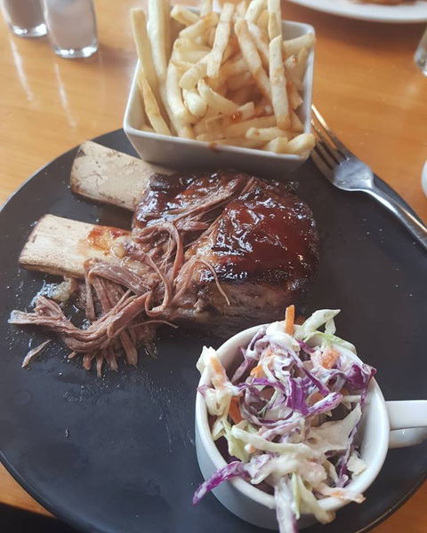 Mallee Grill - Northern Rivers Accommodation 1