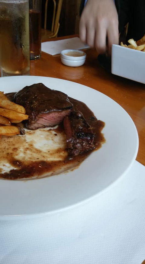 Mallee Grill - Northern Rivers Accommodation 6